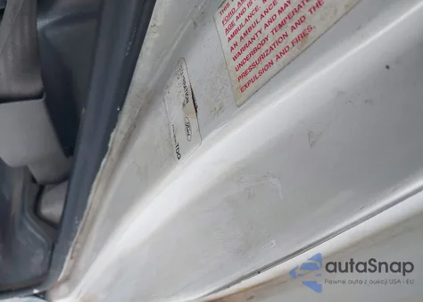 1997 Ford E-350 Standard z USA, uszkodzony, nr VIN 1FTJE34L9VHA81827